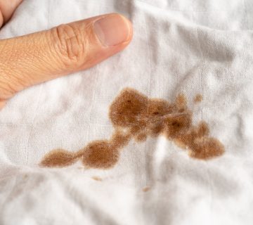 Which Stains on White Clothes Require Dry Cleaning?